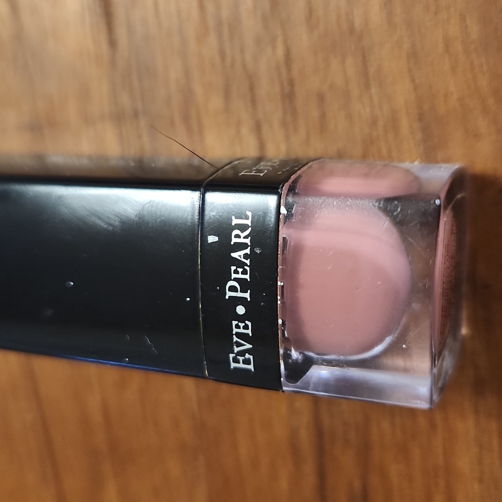 Eve Pearl Lipstick